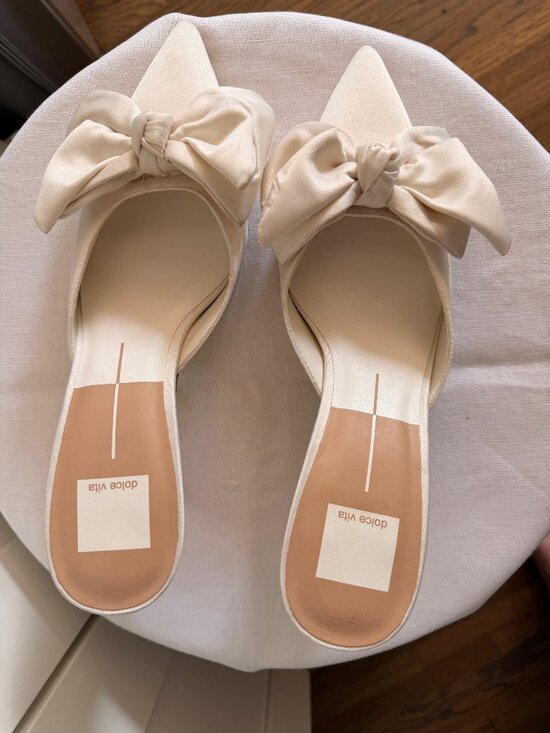 Dolce Vita Shoes - Dolce Vita Ivory Satin Bow Heels Size 9 Pointed Toe Mule Pumps Shoes